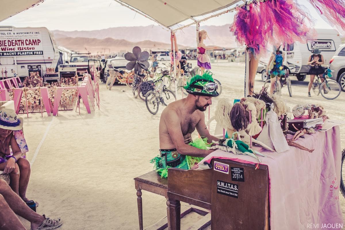 Burning Man - Playing piano