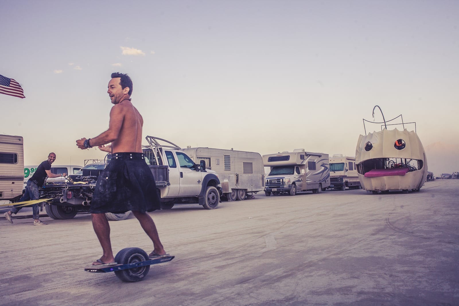 Burning Man - One wheel skateboard